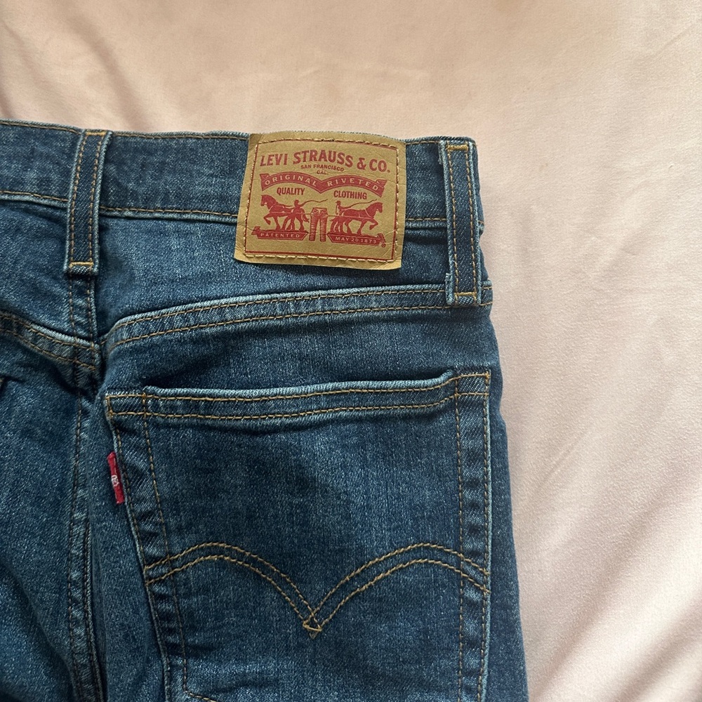 Authentic Never Worn Levi’s Wedgie Skinny Jeans